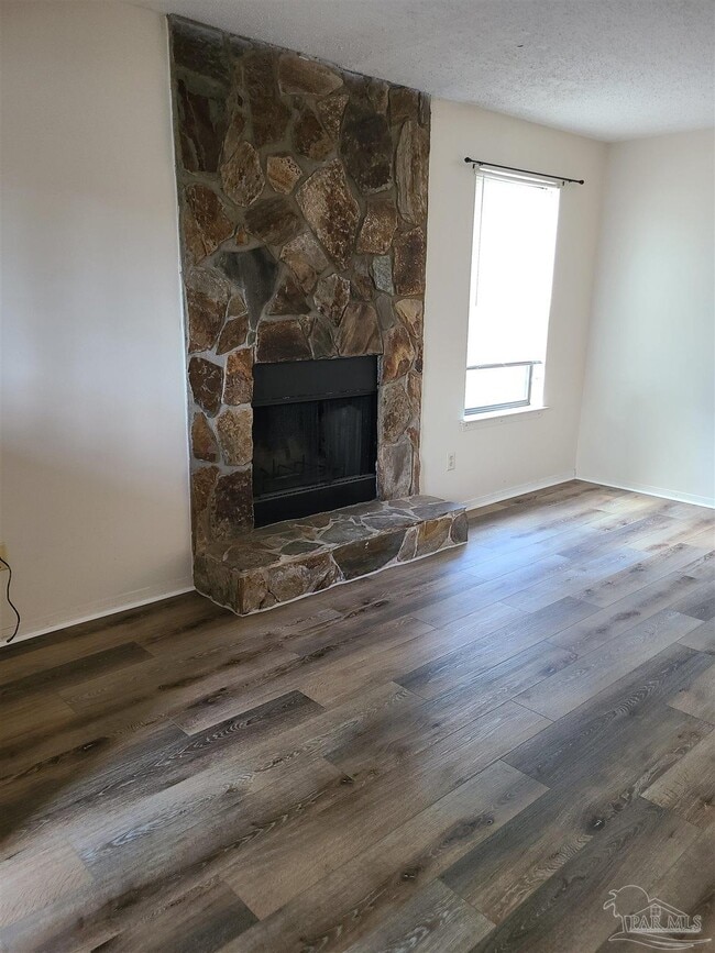 Photo - 339 E Olive Rd