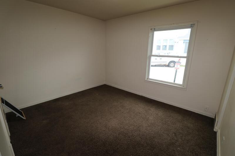 Photo - 411-413 N 5th St