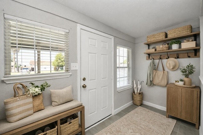 Photo - 1222 Bernard St