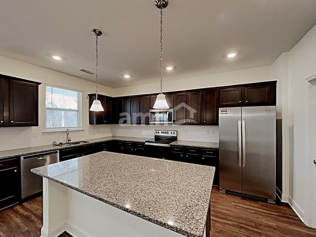 Photo - 2149 Laurel Vlg Cir