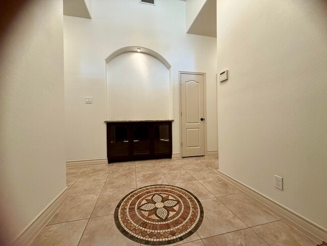 Photo - 10523 Bear Creek