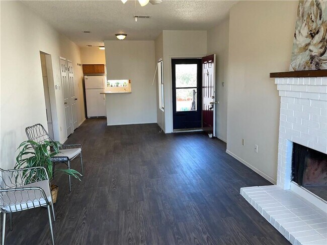 Photo - 2415 W Slaughter Ln