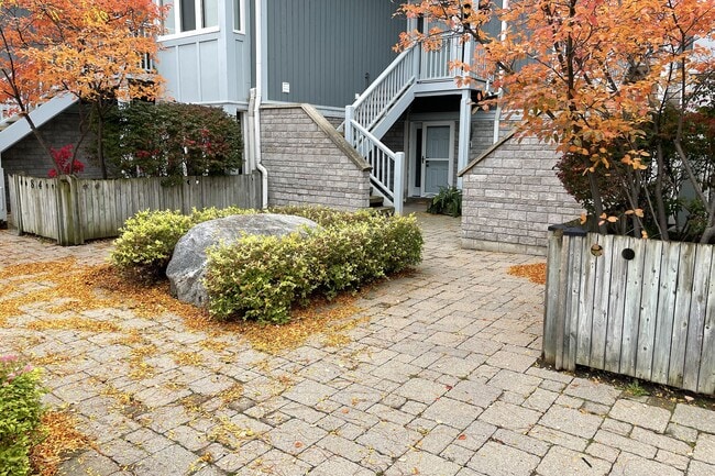 Photo - 871 Suncrest Cir