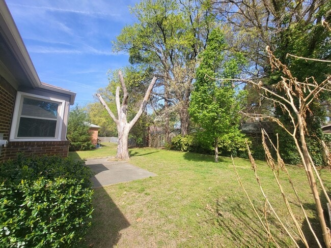 Photo - EASTON PLACE