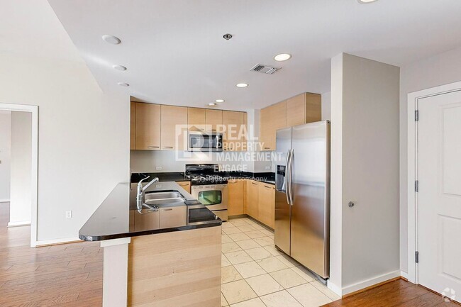 Building Photo - 2 Bedroom Condo Available for Rent in the ...