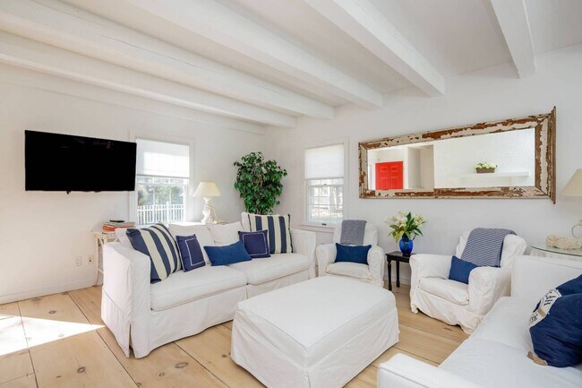 Photo - 57 Osborne Ln