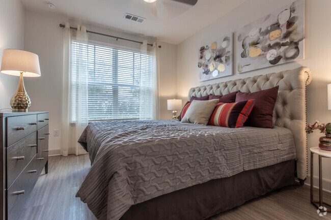 2 BR, 2 BA - 1091 SF - The Rosemary