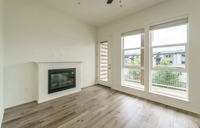 Photo - Evergreen Multiplex Unit Evergreen (202)