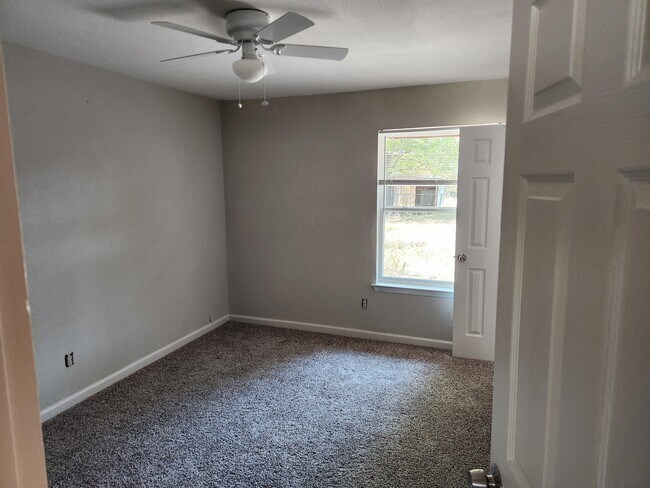 Photo - 1104 Cottonwood Valley Rd