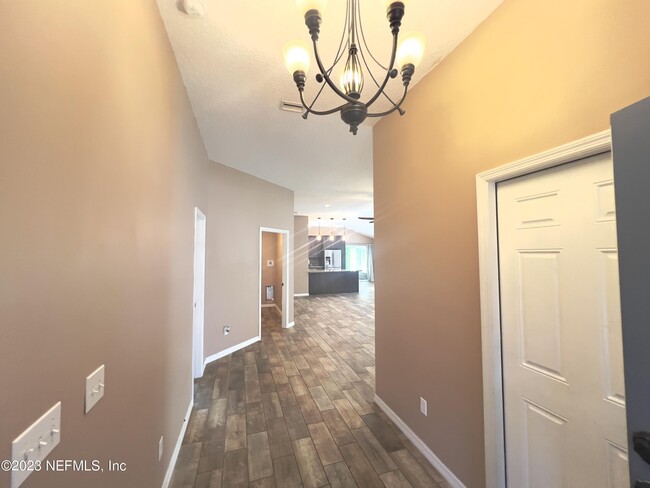 Building Photo - 651 Timbermill Ln Rental