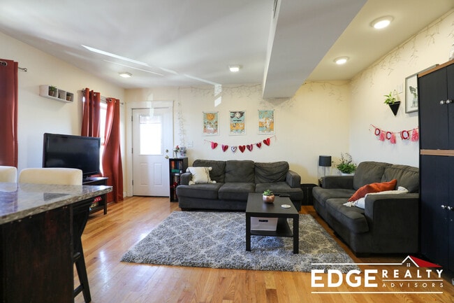 Photo - 23 Weitz St Unit 3