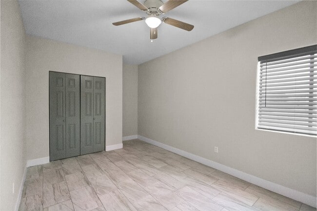 Photo - Great Location in Glendale