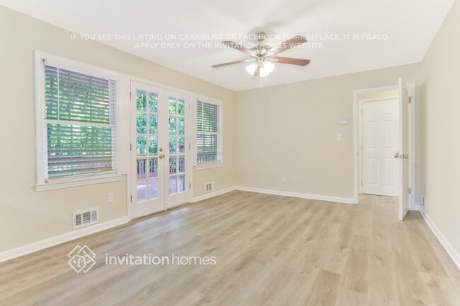 Photo - 1060 Canterbury Dr