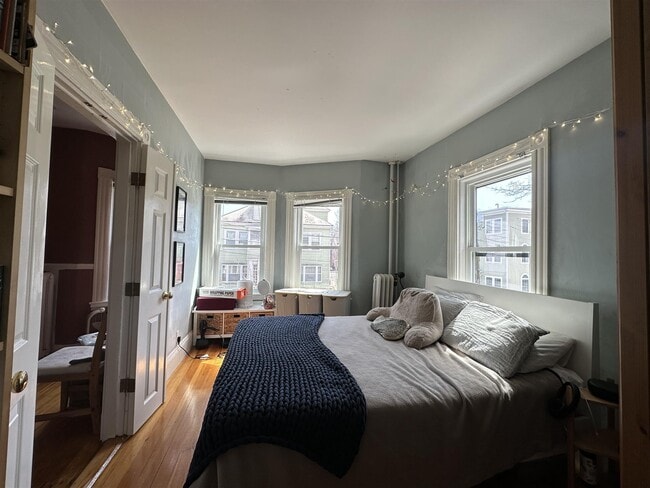 Building Photo - 100 Woodstock St Unit 3