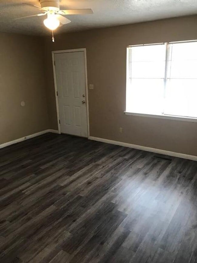 Photo - 310-314 Lindsey Unit 314 Lindsey