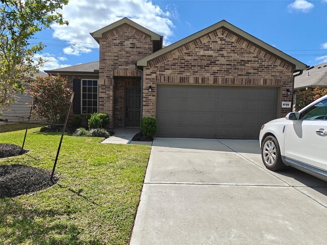 Building Photo - 1731 Gray Hawk Dr