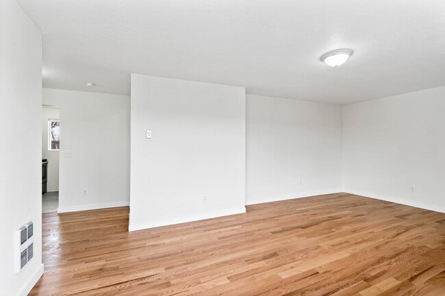 Photo - 1608 W 8th Ave Unit 302