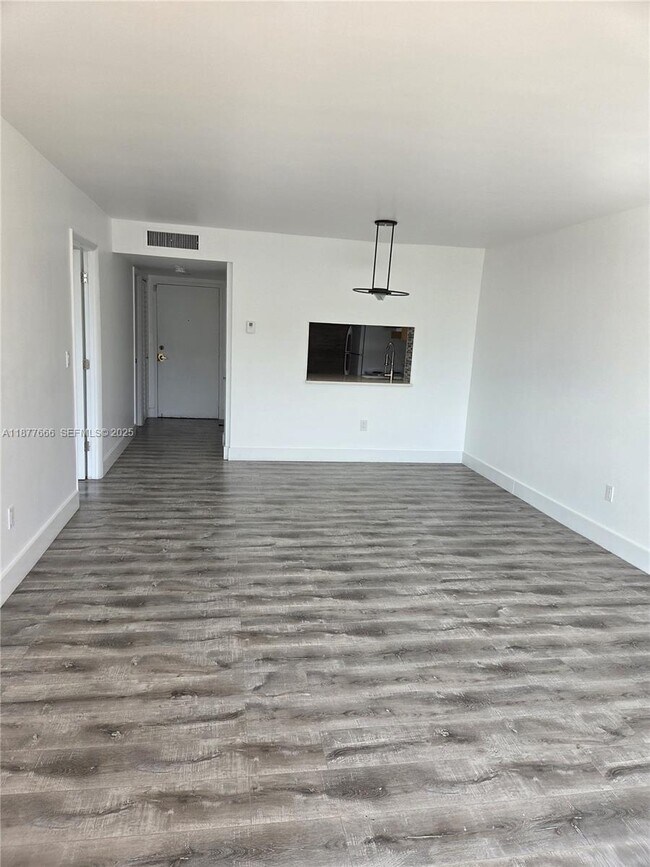 Photo - 9320 Fontainebleau Blvd Unit 513