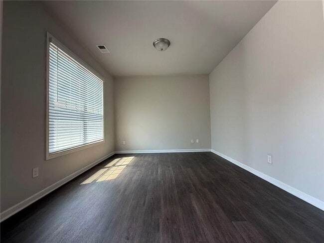 Photo - 173 Wayside Terrace