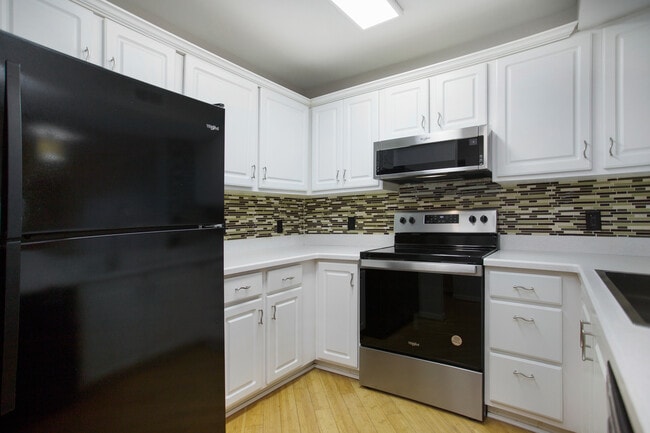 8271 Key Royal Cir Unit 924