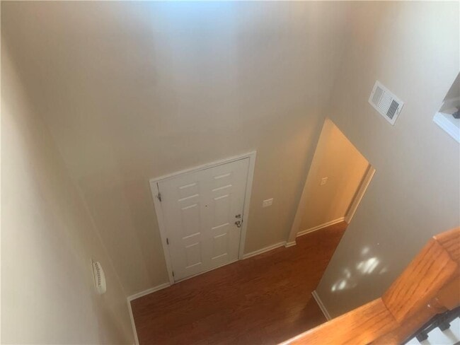 Photo - 121 Creekwood Tr