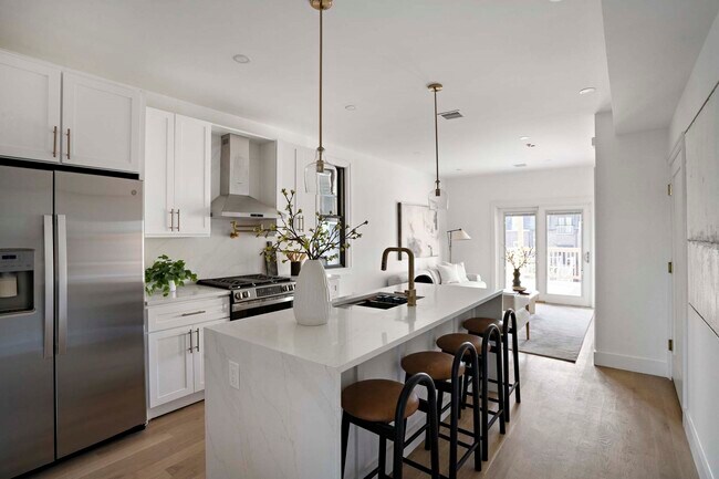 Photo - 100 Bennington St Unit 3