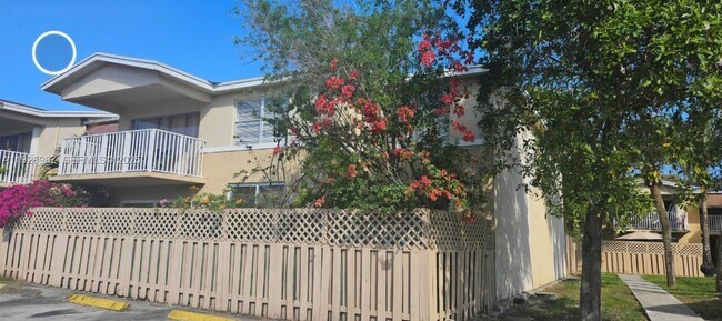 Photo - 4210 NW 79th Ave Unit 1E