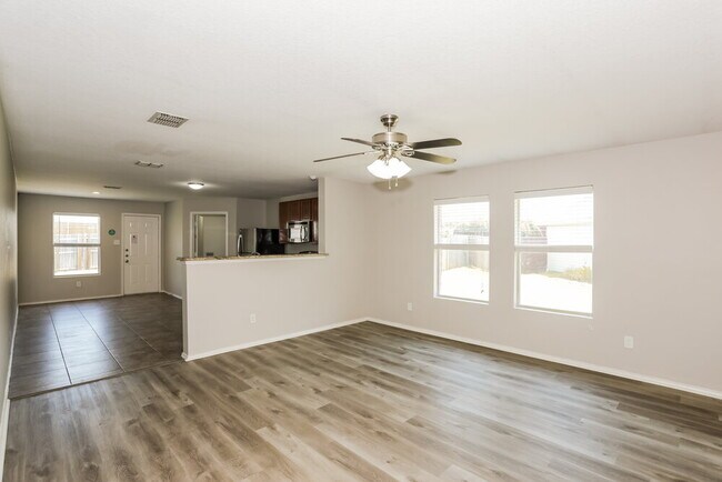 Photo - 1520 Castle Ridge Rd