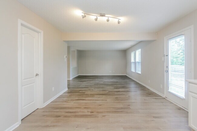 Photo - 9210 Centenary Ln