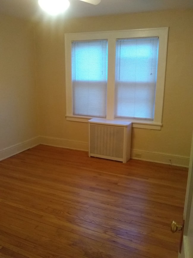 Bedroom - 720 E 2nd Ave Unit 1