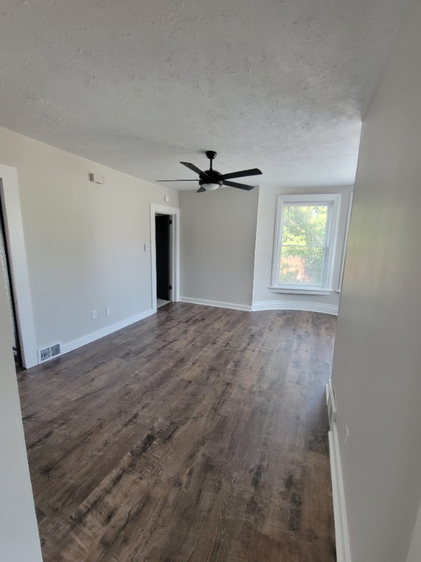 Photo - 701 W 8th St Unidad 2