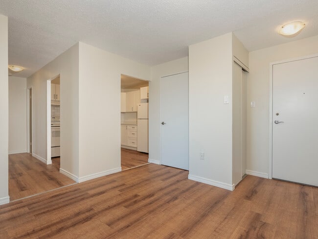 Photo - Hanover Tower Apartments