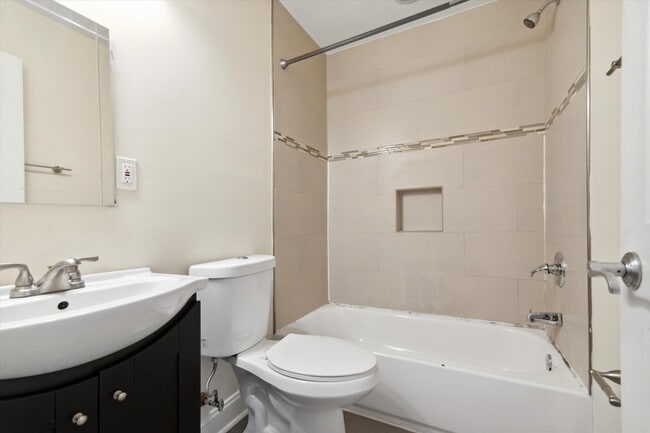 Photo - 1424 Willington St Unidad B