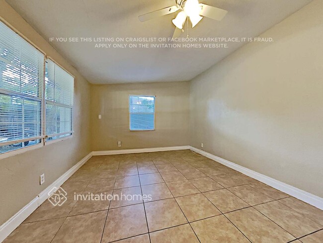 Photo - 8907 67th Way N