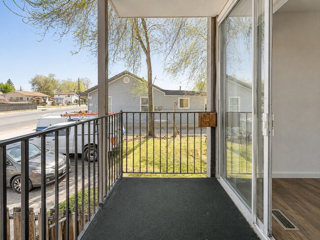 Photo - West Valley Condo with Prime Location in West Valley!