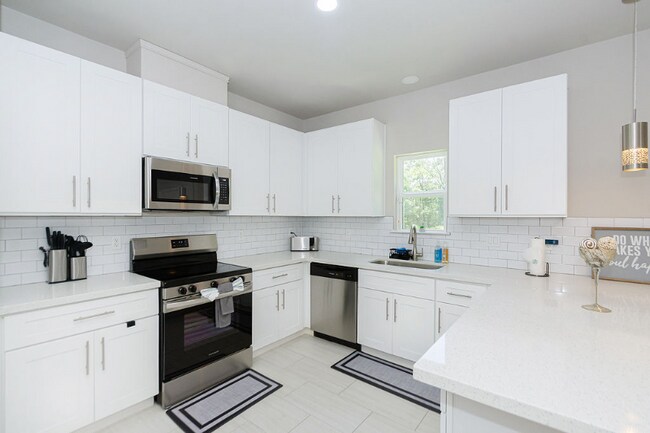 Photo - 110 Turner St Unit A