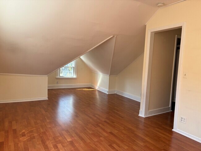 Photo - 119 Lake Shore Dr