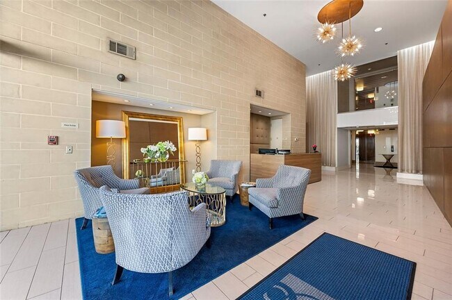 Photo - 905 Juniper St NE Unit 708