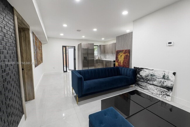 Photo - 926 NW 59th St Unidad 1