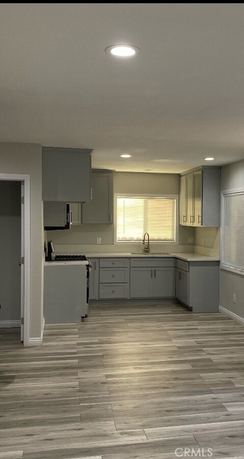 Photo - 638 E 85th St Townhome