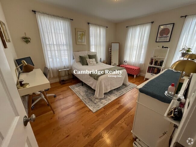 Building Photo - 14 Flint St Unit 1T Rental