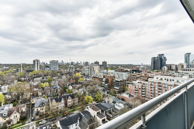 Photo - Prince Arthur Unit 00402