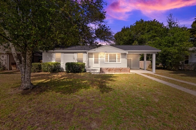 Photo - 354 Chicago Ave House