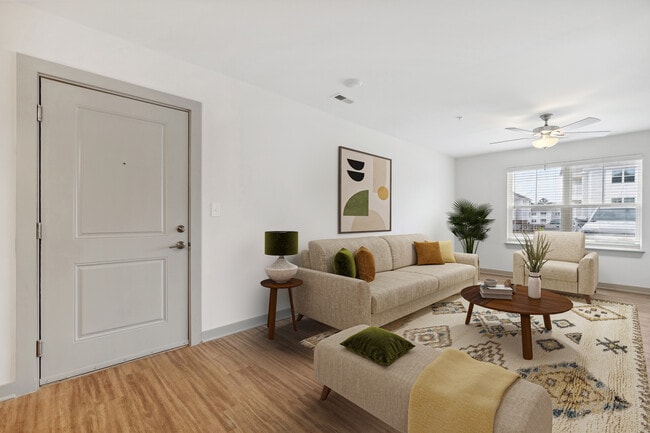 Stone Glen Living Room - Stone Glen Apartments