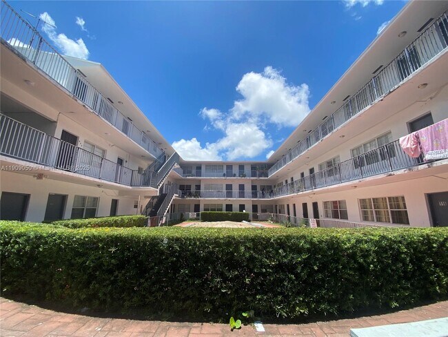 Photo - 13700 NE 6th Ave Unit 211