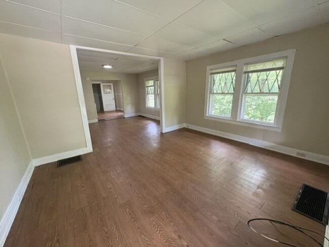 Photo - 516 Wildwood Ave