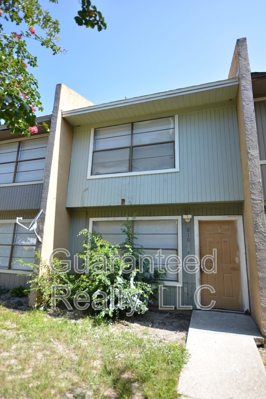 Building Photo - 810 Plum St Rental