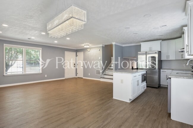 Photo - 4254 Southvale Dr