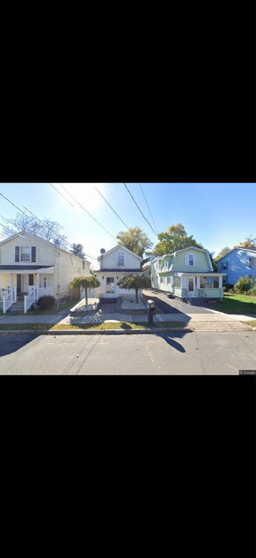 Photo - 191 Parkinson Ave