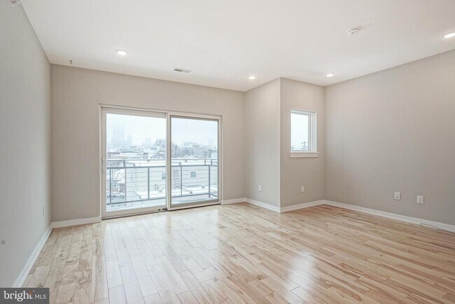 Photo - 1710 Cambridge St Unidad 8